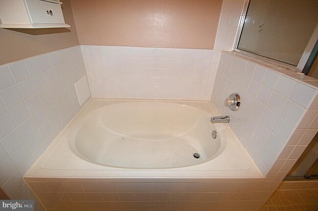 Building Photo - 21774 Kings Crossing Terrace