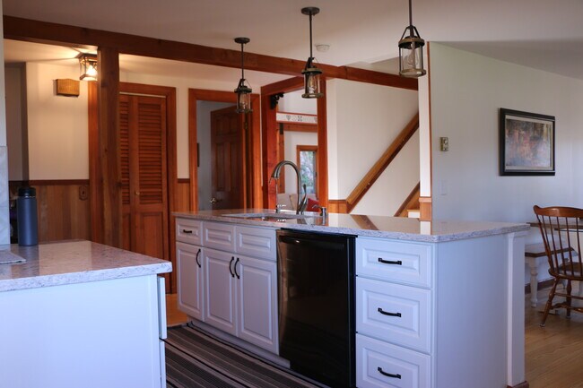 Building Photo - 104 Underwood Rd