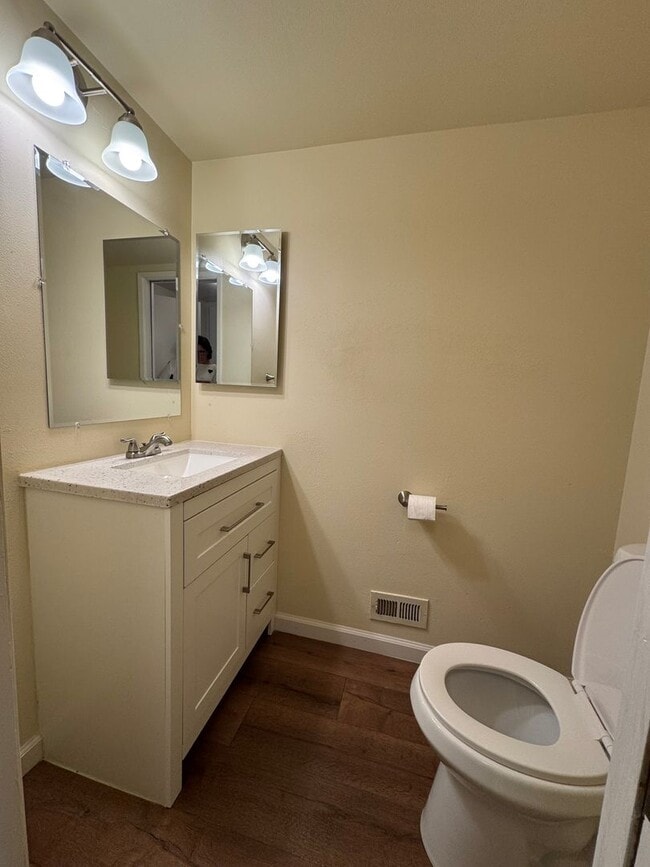 Building Photo - Coming Soon - Beautifully remodeled 5 bed/ 2.5 bath with huge backyard