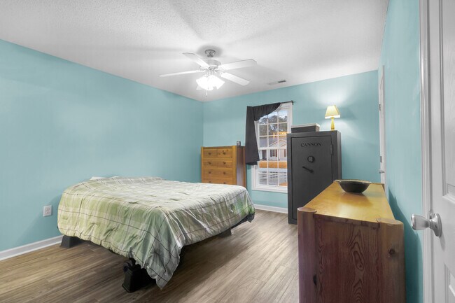 Building Photo - 116 Gregory Dr