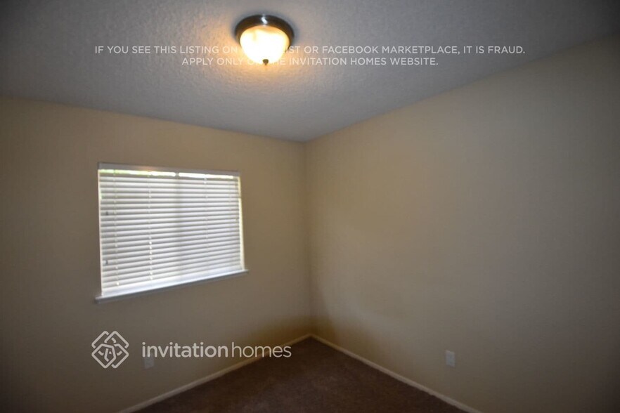 Building Photo - 12625 Softwind Dr