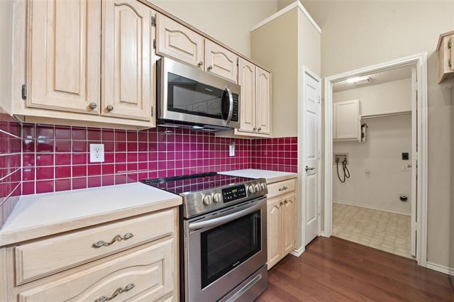 Building Photo - 934 Highgate Dr