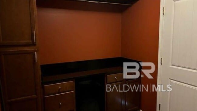 Building Photo - 8070 Kimberlin Dr S