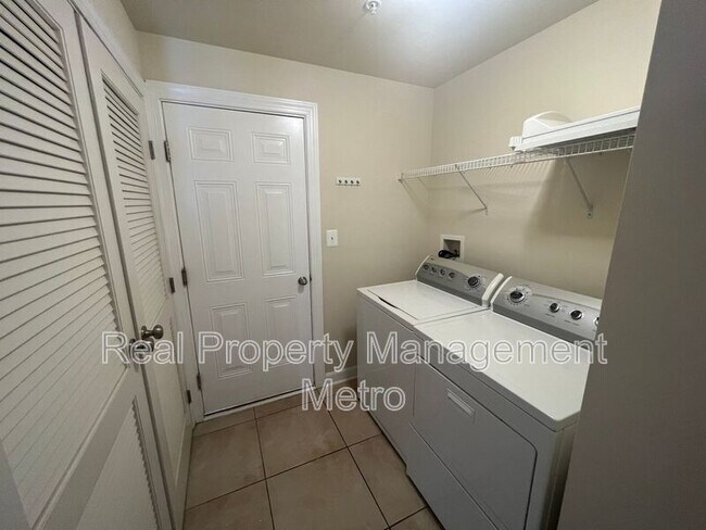 Building Photo - 10519 Old Ellicott Cir