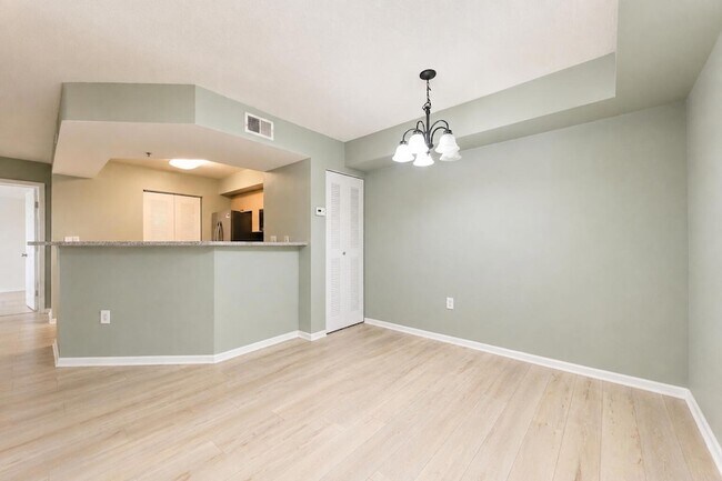 Building Photo - 3721 NW Mediterranean Ln