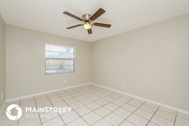 Building Photo - 3103 Apricot St
