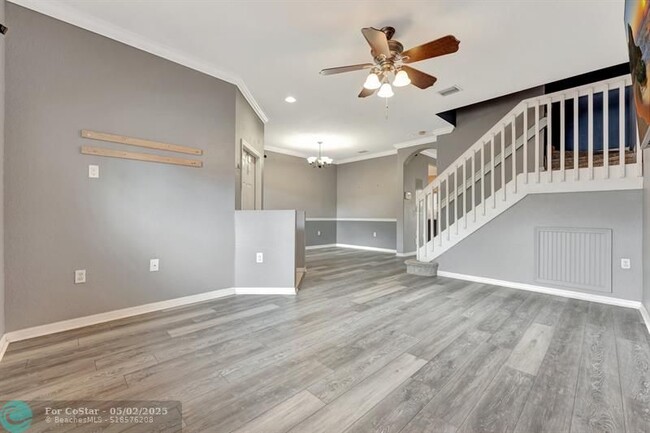 Building Photo - 3315 Merrick Ln