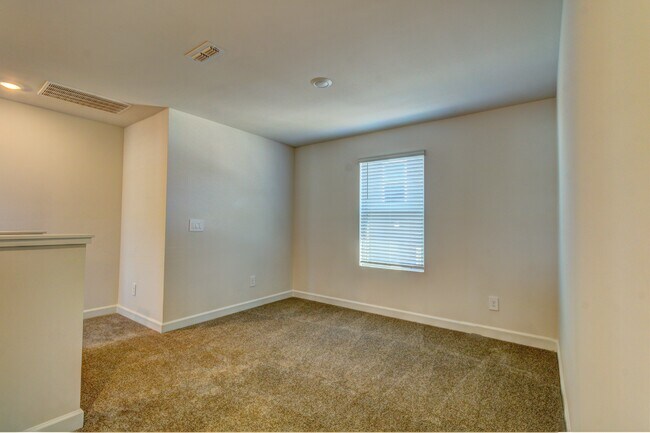 Building Photo - 5030 Poplin Vly