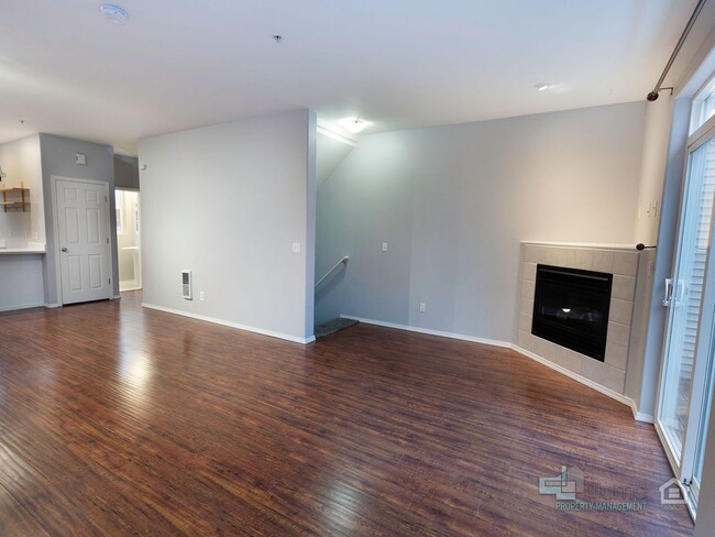 Building Photo - Murrayhill 2 Bd/2.5 Bth Townhome near Nike...