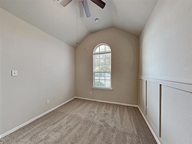 Building Photo - 661 Cattlemans Way