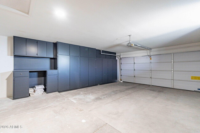 Building Photo - 22408 N Las Vegas Dr