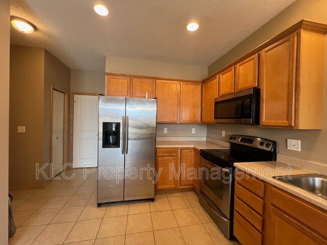 Building Photo - 662 86th St