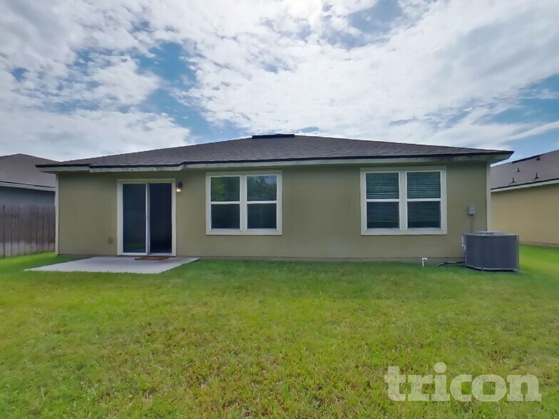 Building Photo - 2374 Sotterley Ln