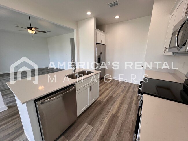 Building Photo - New Construction Home for Rent in Robertsdale, AL!!!