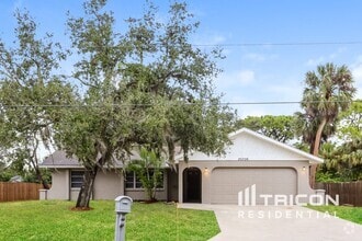 Building Photo - 20336 Peachland Blvd