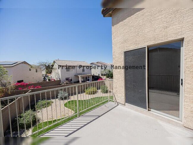 Building Photo - 12859 W Cambridge Ave