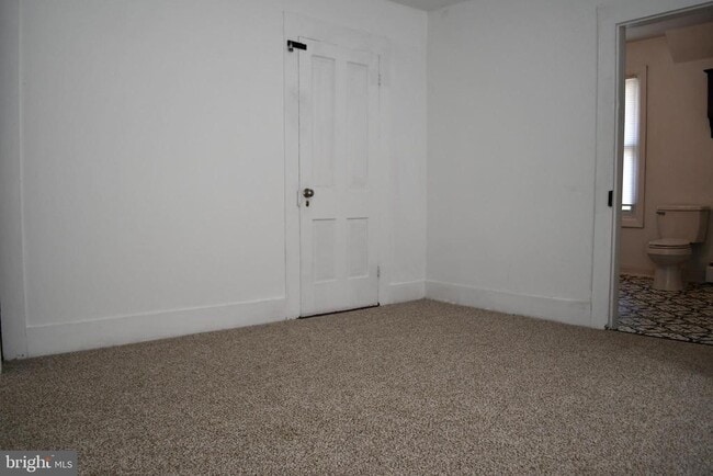Building Photo - 4 E Milby St