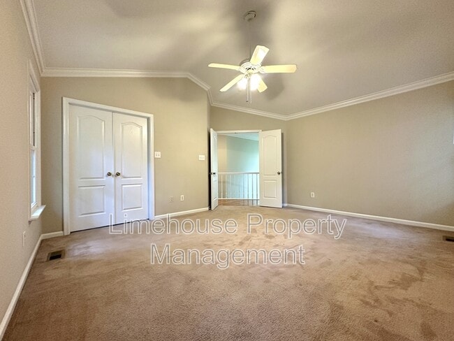 Building Photo - 2849 Crossings Dr