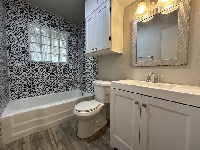 Building Photo - Beautiful Home in LISD School District!