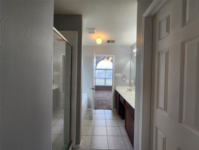 Building Photo - 22034 Guston Hall Ln