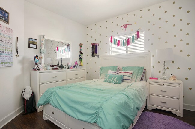 Building Photo - 11012 NW 59th St