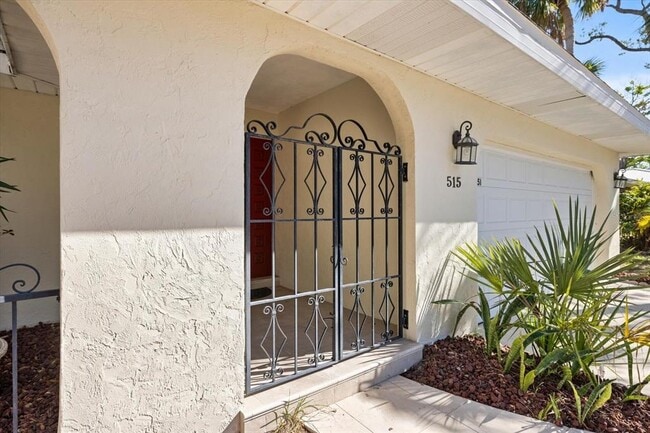 Building Photo - 5151 Oakmont Pl