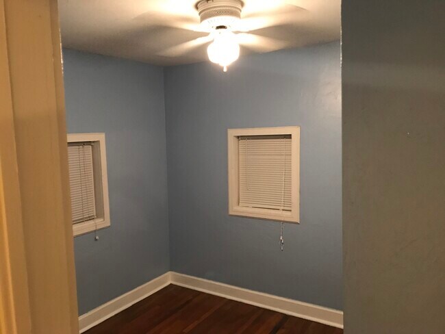 second bdrm or office - 2 S Lowell Blvd