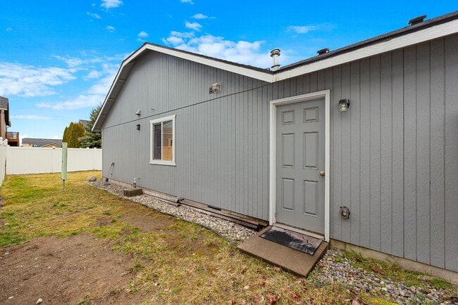 Building Photo - 12530 W 2nd Ave