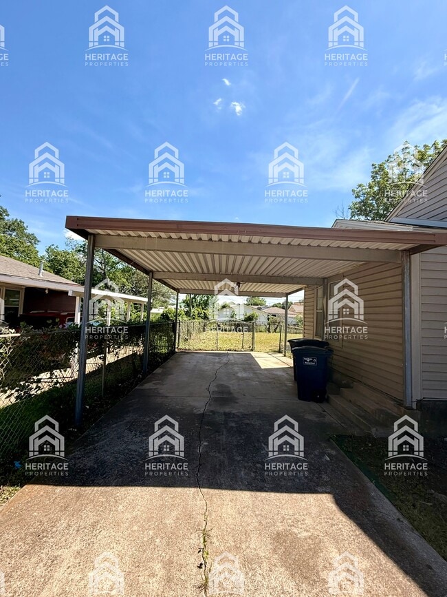 Building Photo - 5809 Kilpatrick Ave