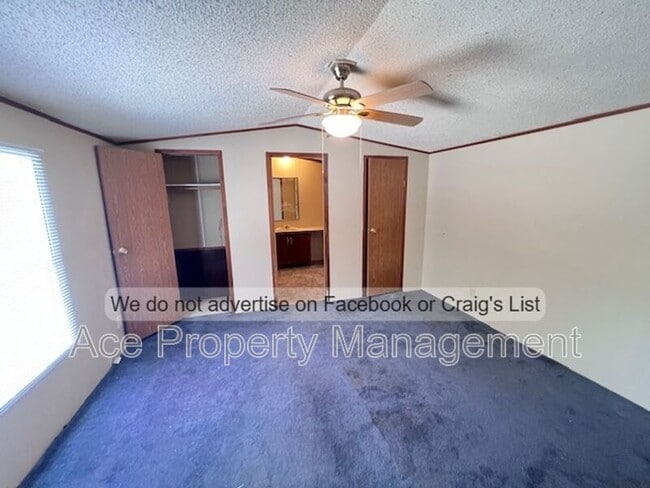 Building Photo - 2627 Tingen Rd