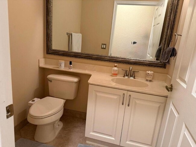 Building Photo - 328 W Coral Trace Cir