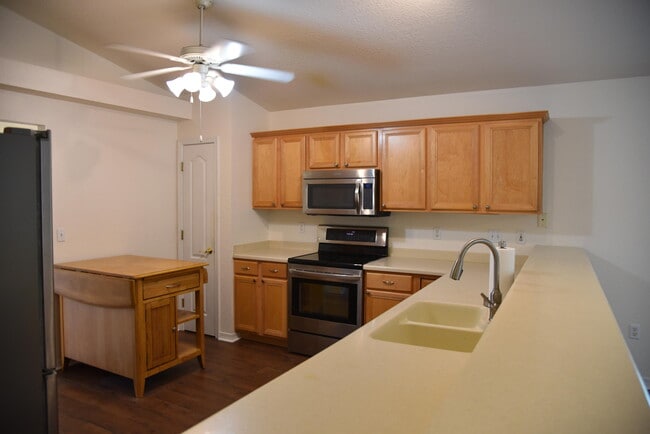 Building Photo - 224 Talquin Cove