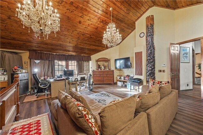 Building Photo - 3969 Royal Viking Way