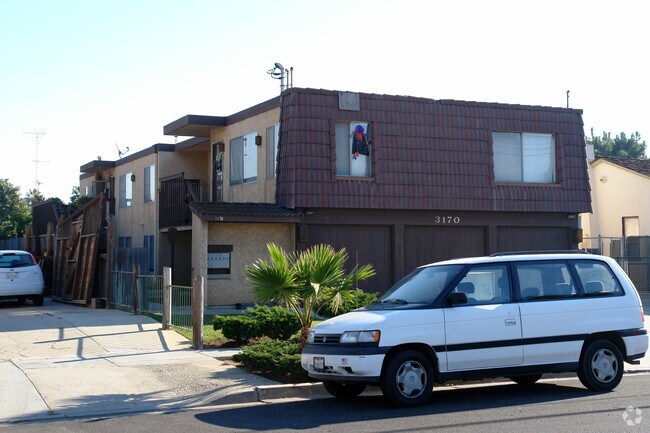 Building Photo - 3170 Roosevelt St
