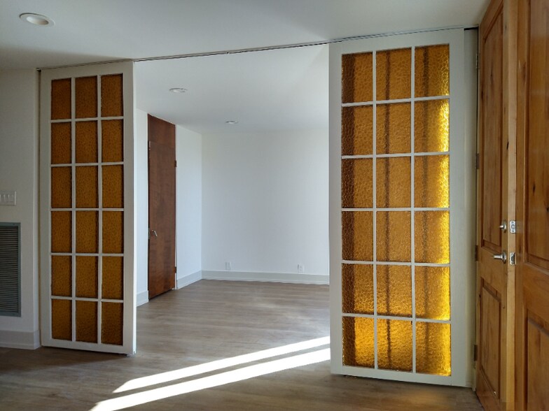 Building Photo - 3319 Metairie Ct