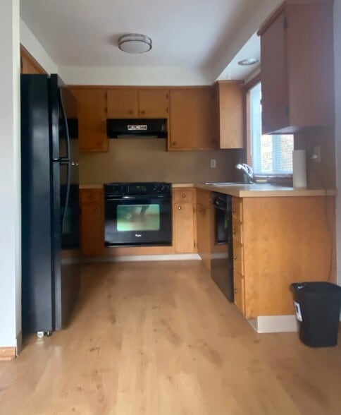 Building Photo - 1029 SE 149th Pl