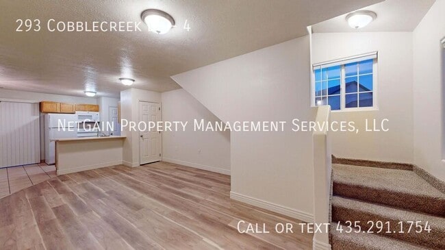 Building Photo - 293 E Cobblecreek Dr