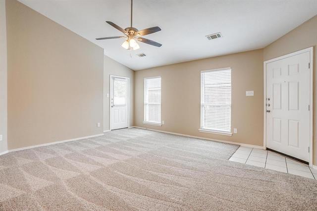 Building Photo - 1116 Boxwood Dr
