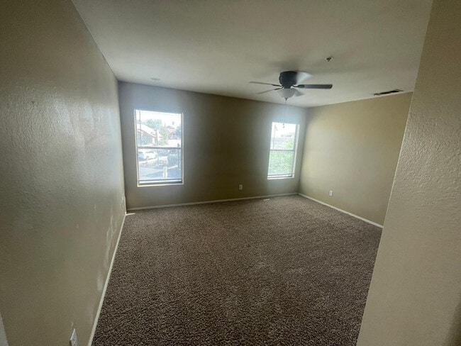 Building Photo - 5665 W Galveston St