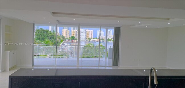 Building Photo - 468 Golden Isles Dr