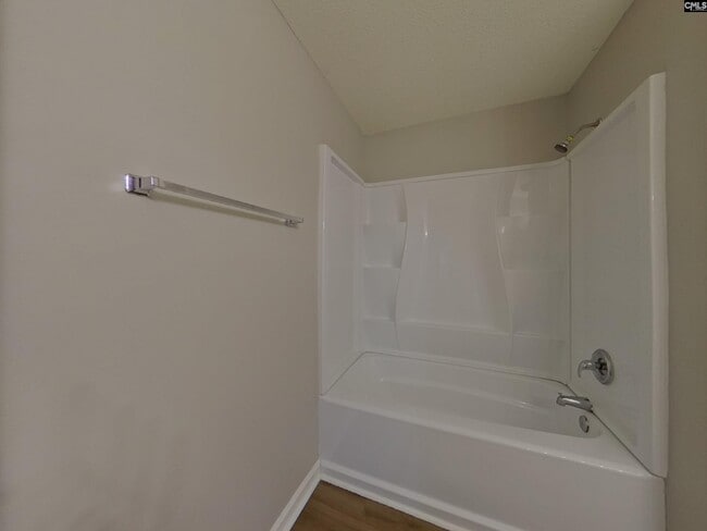 Building Photo - 2048 Lake Carolina Dr