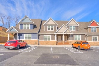 Building Photo - 91 E Main St