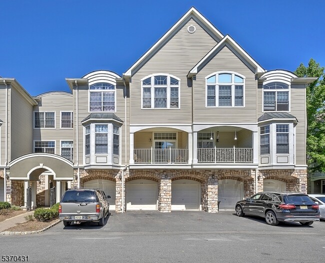 Primary Photo - 612 Kensington Ln