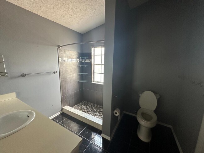 Building Photo - 5818 Bambi Dr