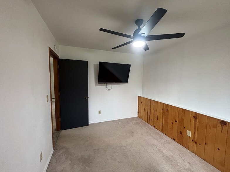 Building Photo - 9915 Afognak Cir