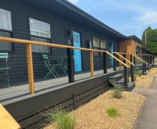 Building Photo - 901 Stonington Rd