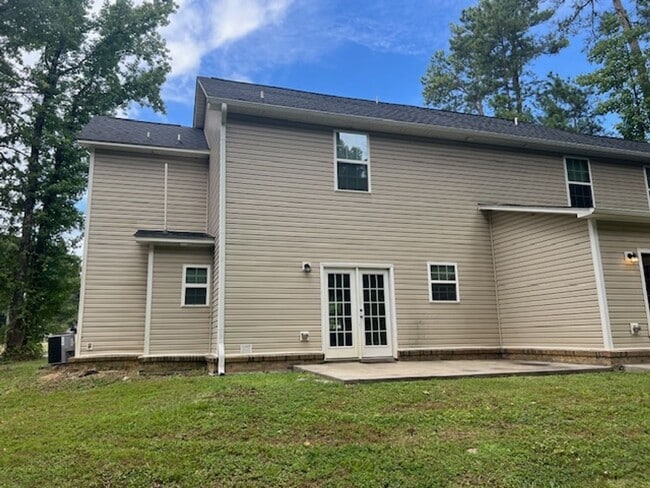 Building Photo - Duplex Rental Available in Garner – 4 Bed, 2.5 Bath with Garage & Private Backyard