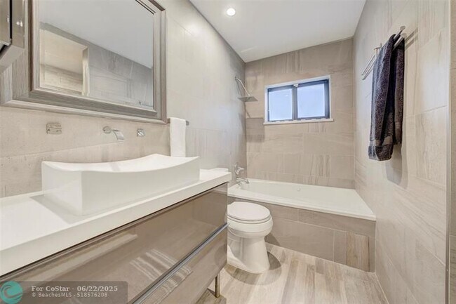 Building Photo - 5755 NW 65th Terrace