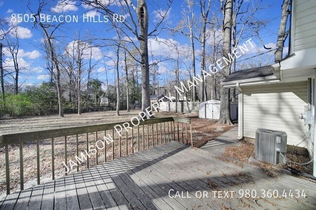 Building Photo - 8505 Beacon Hills Rd