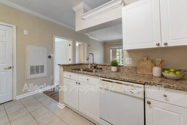 Building Photo - 4551 Strutfield Ln